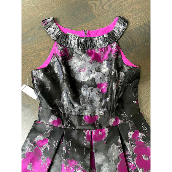 Muse Floral Jacquard Pleated Dress with side pockets ~6 - Picture 2 of 3